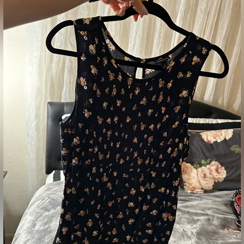 Sleeveless baby doll floral gauze top
